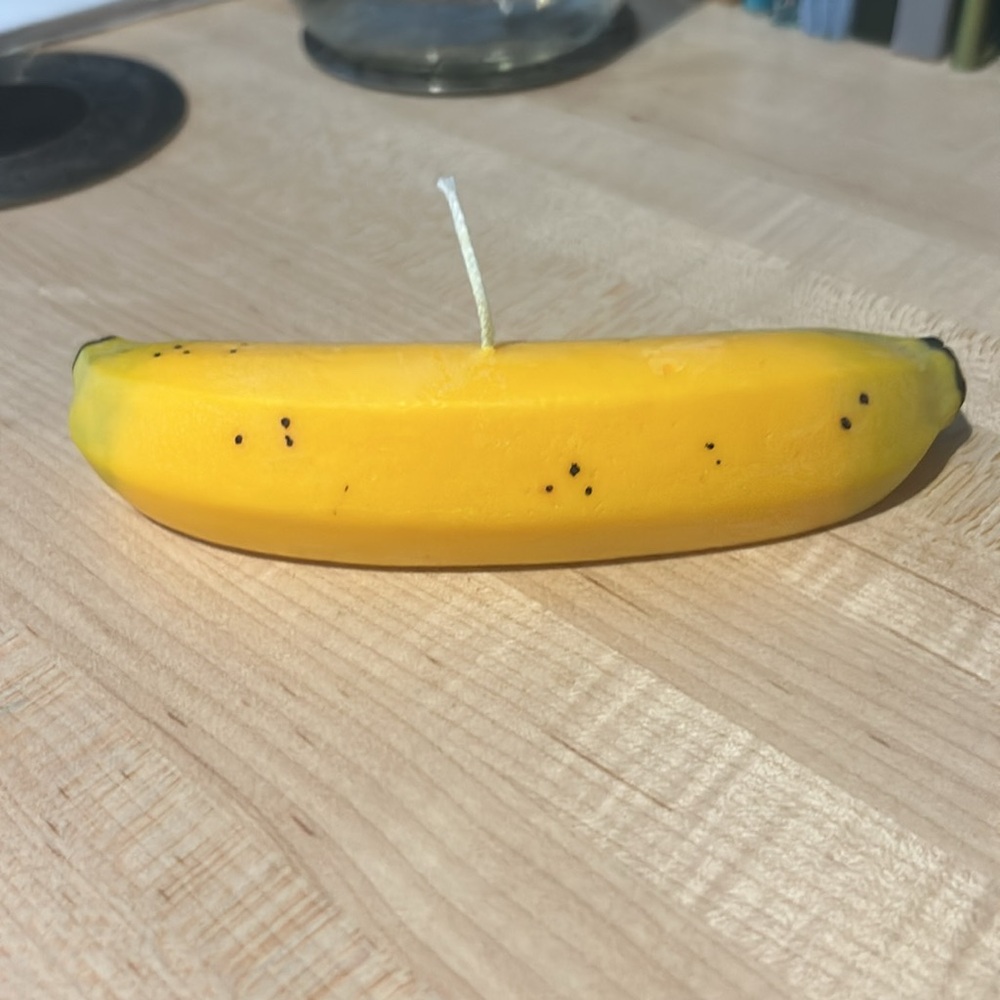 BANANA Candle - Picture 2 of 3